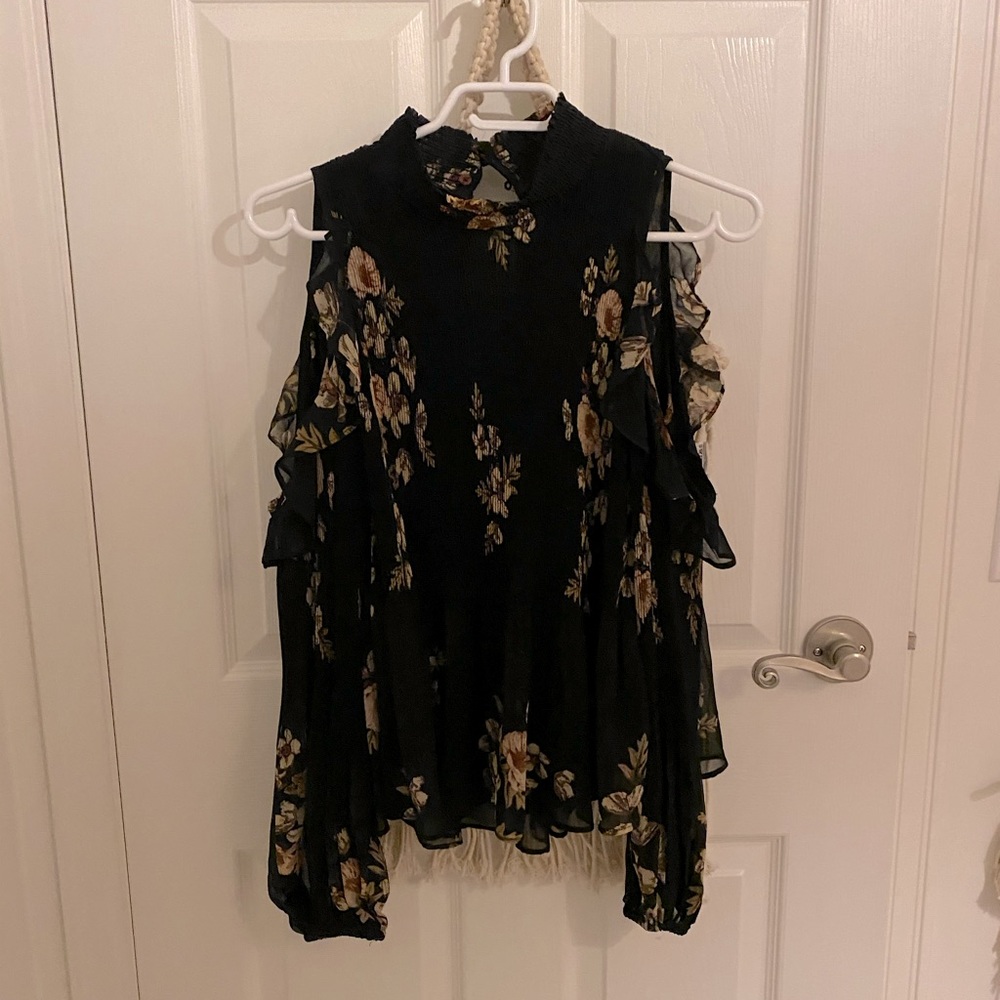 Floral chiffon blouse with puffy sleeves